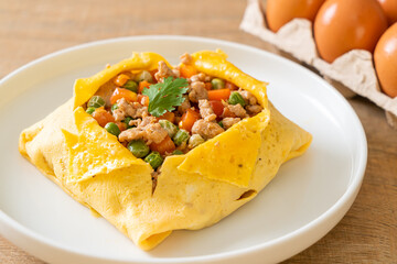 egg wrap or stuffed egg with minced pork and vegetable