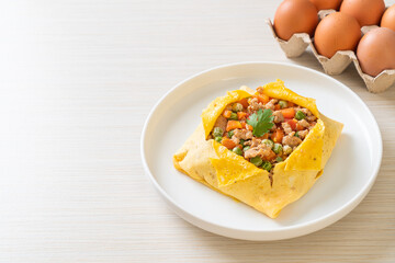 egg wrap or stuffed egg with minced pork and vegetable