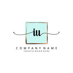 Obraz premium IU Initial handwriting logo template vector 