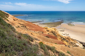 Fototapeta na wymiar The red cliffs at port noarlunga south australia on November 27th 2020