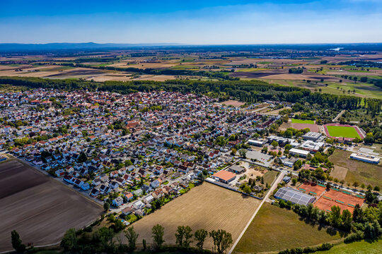 Trebur aus der Luft | Luftbilder vom Dorf Trebur in Hessen