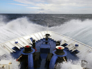 Waves in Drake Passage on a cloudy winter day © Iurii