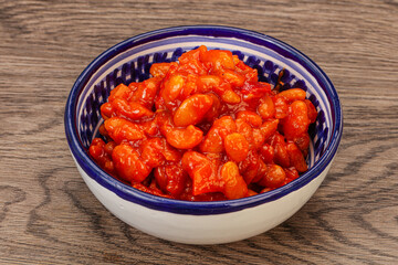 Baked kidney with tomato and pepper