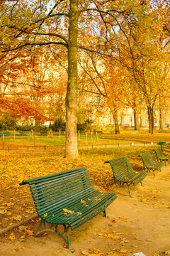Paris Monument 987