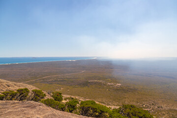 Kijk in het Cape Le Grand National Park vanaf Top of Frenchman& 39 s Peak, West-Australië