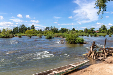 Fototapeta na wymiar Fleuve Mékong à Si Phan Don, Laos