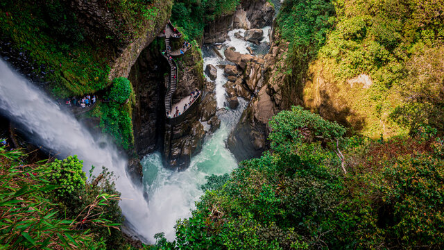 Cascada El Pail&oacute;n del diablo, Ba&ntilde;os, Ecuador