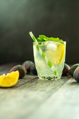 Refreshing lemonade