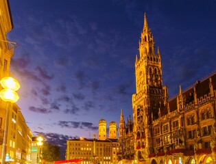 Fototapeta na wymiar Night view of New Town Hall Marian column on Marienplatz in Munich, Bavaria
