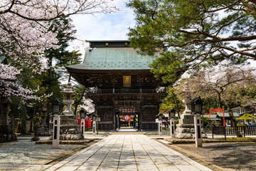 日本三大稲荷　竹駒神社随神門