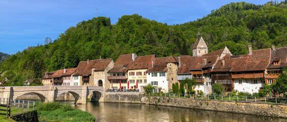 Cité médiévale de St-Ursanne, Clos du Doubs, Jura (Suisse)