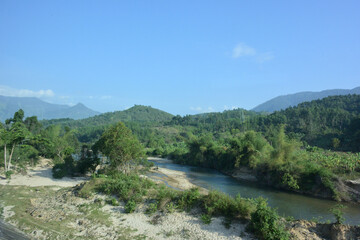 Fototapeta na wymiar Khe Le River