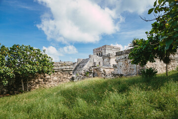 Fototapeta premium The ancient Mayan city on the Caribbean coast Tulum