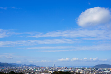 Obraz premium 秋の空 高松市街並み(香川県)