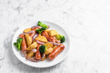 ポテトとウインナーの炒め物