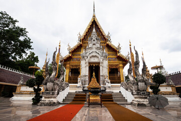 Fototapeta premium temple surrounded by the serpent of a temple in Thailand