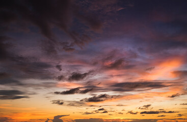 Fototapeta premium Dramatic sky, perfect for sky replacement, backgrounds, screen saver or any other application