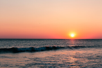 Fototapeta na wymiar Sunset sea scenery