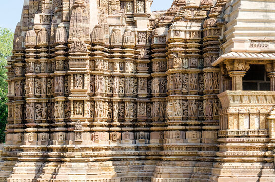 Sculptures carved on the facade of Khajuraho Hindu temples, India	
