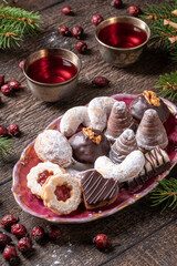 Beehives or wasp nests, vanilla crescent, Linzer cookies and various Czech Christmas cookies