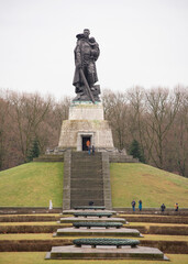  Memorial complex of the Soviet Liberator Soldier in Treptow Park