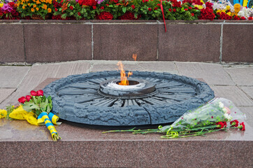 Memorial eternal flame