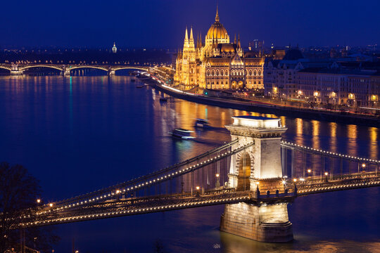 Chain Bridge and Hungarian Parliament
