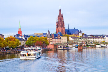 Naklejka premium Frankfurt panoramic view across River Main bridge to skyscrapers Germany.