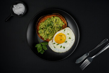 fried eggs with bacon