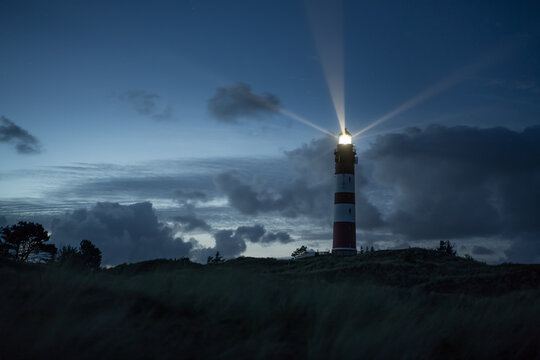 Leuchtturm von Amrum in der D&auml;mmerung