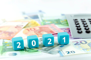 2021, Geld, Taschenrechner