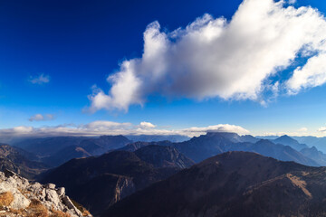 Obraz premium Sunny autumn day at the mount Salinchiet in the italian alps