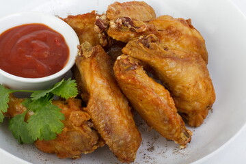 Buffalo chicken wings with ketchup