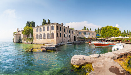 Lakeside view at Punta San Vigilio, Lake Garda, Trentino, Italy - obrazy, fototapety, plakaty