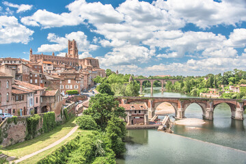 Vue d'Albi et de sa Cath&eacute;drale (Saint C&eacute;cile), Occitanie, France
