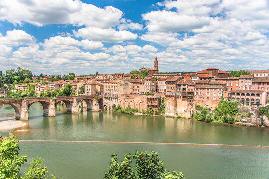 Pont vieux d'Albi, Tarn, Occitanie, France