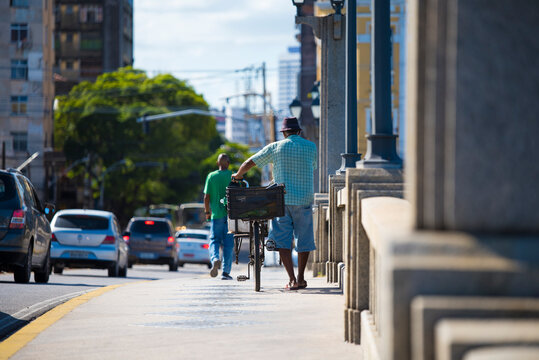 Recife, Pernambuco/Brazil 08/02/2018: Sunny holiday on the streets of Recife Antigo with the population on the streets taking the opportunity to do outdoor activities in a colonial and touristic city.