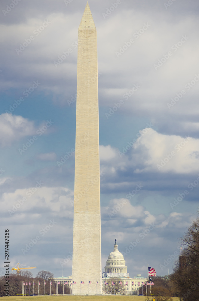 Wall mural washington monument and the capitol on a cloudy day - washington d.c. united states of america