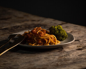 spaghetti with tomato sauce