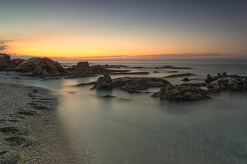 Fototapeta na wymiar amanecer en la costa en verano Malaga