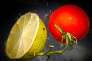 Tomate und Limette 