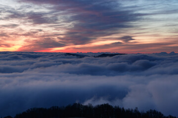 Lever de soleil et brouillard sur les Vosges