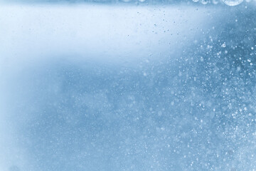 水中を漂う気泡
