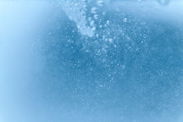 水中を漂う気泡
