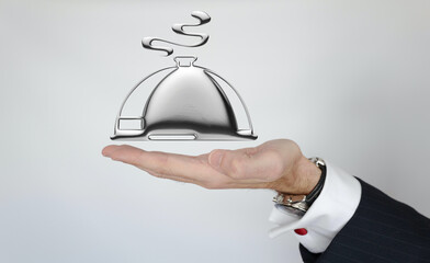 cloche restaurant chrome main présente