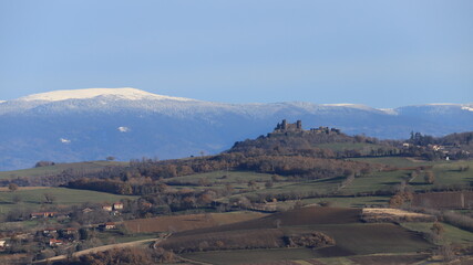 château de Mauzin et crêtes du Forez, Auvergne