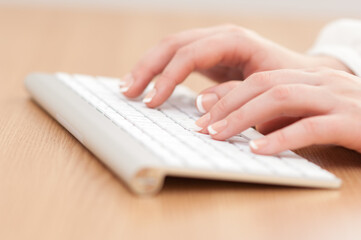 Typing on a wireless keyboard