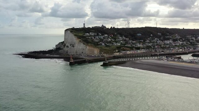 falaises de F&eacute;camp en Normandie, survol a&eacute;rien
