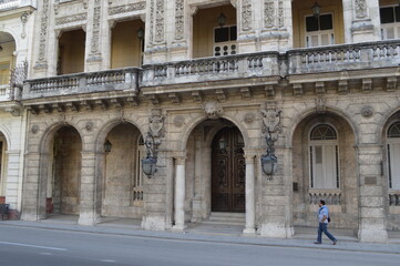 Fototapeta na wymiar Palacio de los matrimonios - La Habana, Cuba