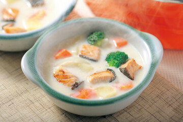 クリームシチュー（鮭）